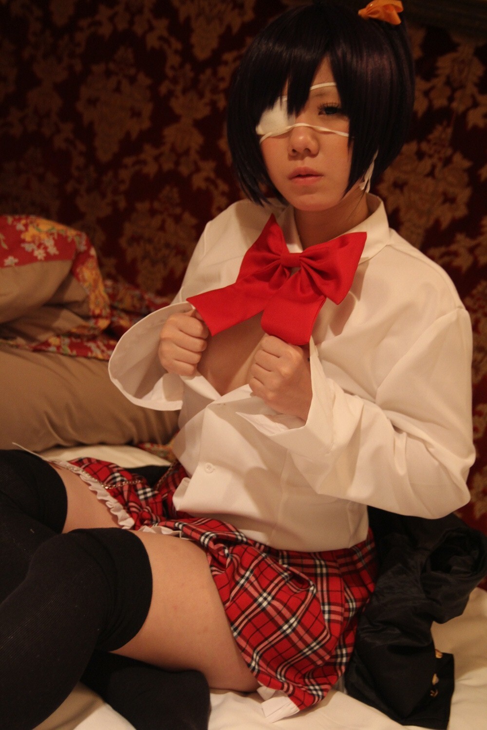 [Cosplay]  Hot Rikka Takanashi from Chuunibyou Demo Koi Ga Shitai